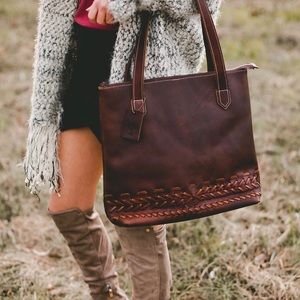 Oak River Penninger  genuine leather Tote NWOT